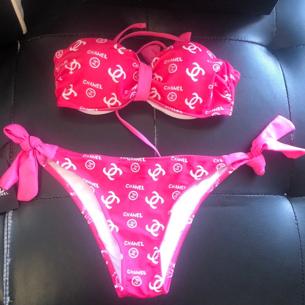 Bathing suit